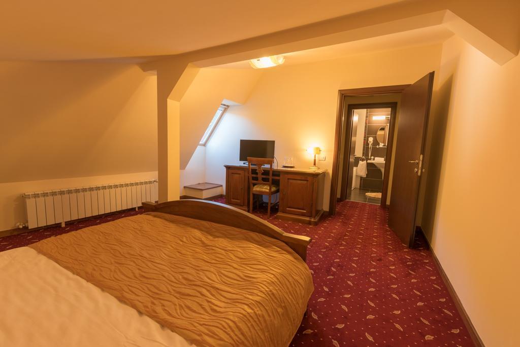 Edelweiss Poiana Hotels Poiana Brașov Zimmer foto